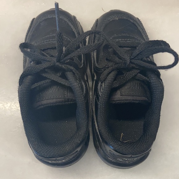 Nike Air Max Runners - Picture 7 of 9